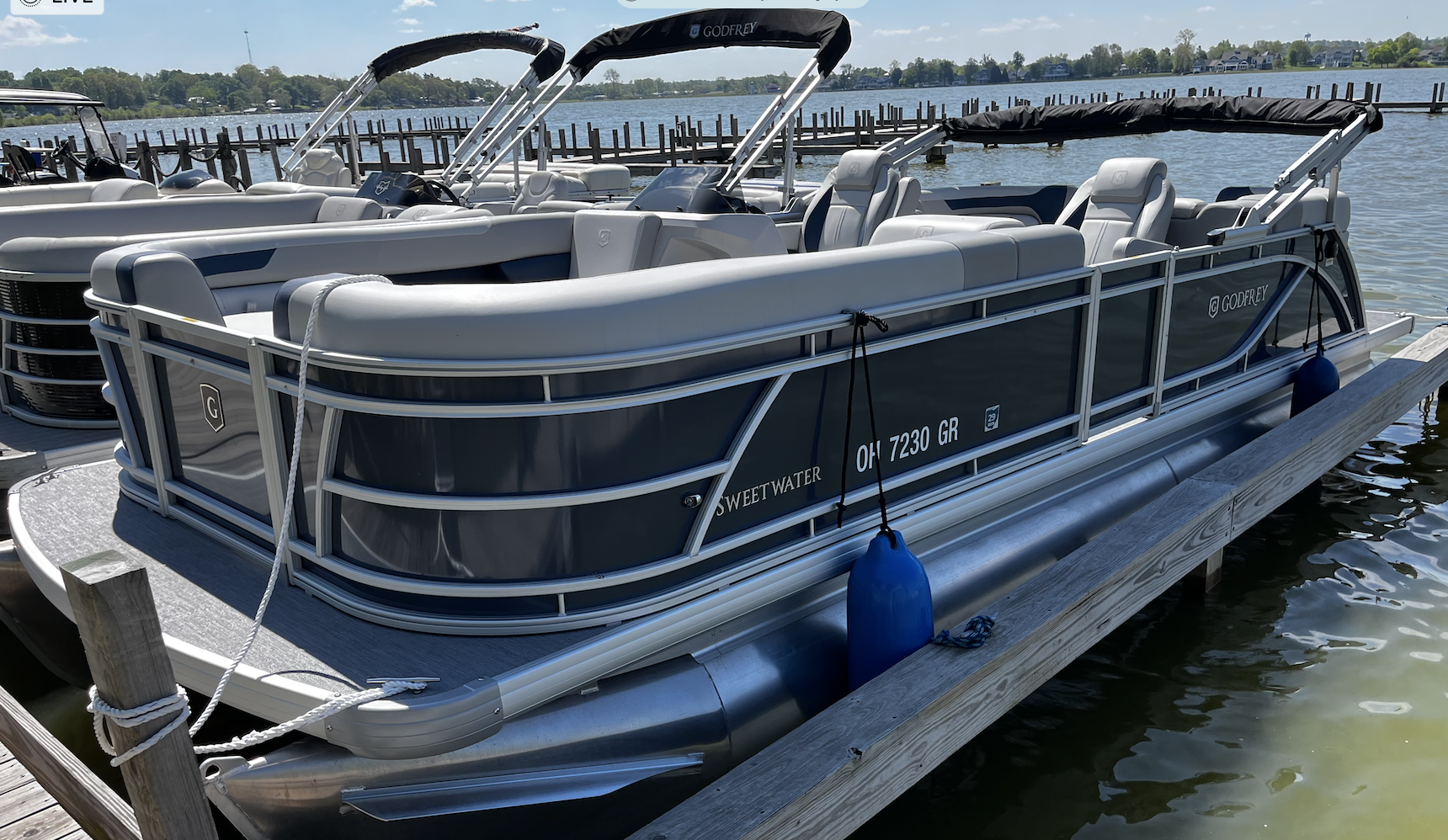 23' Pontoon - 1055