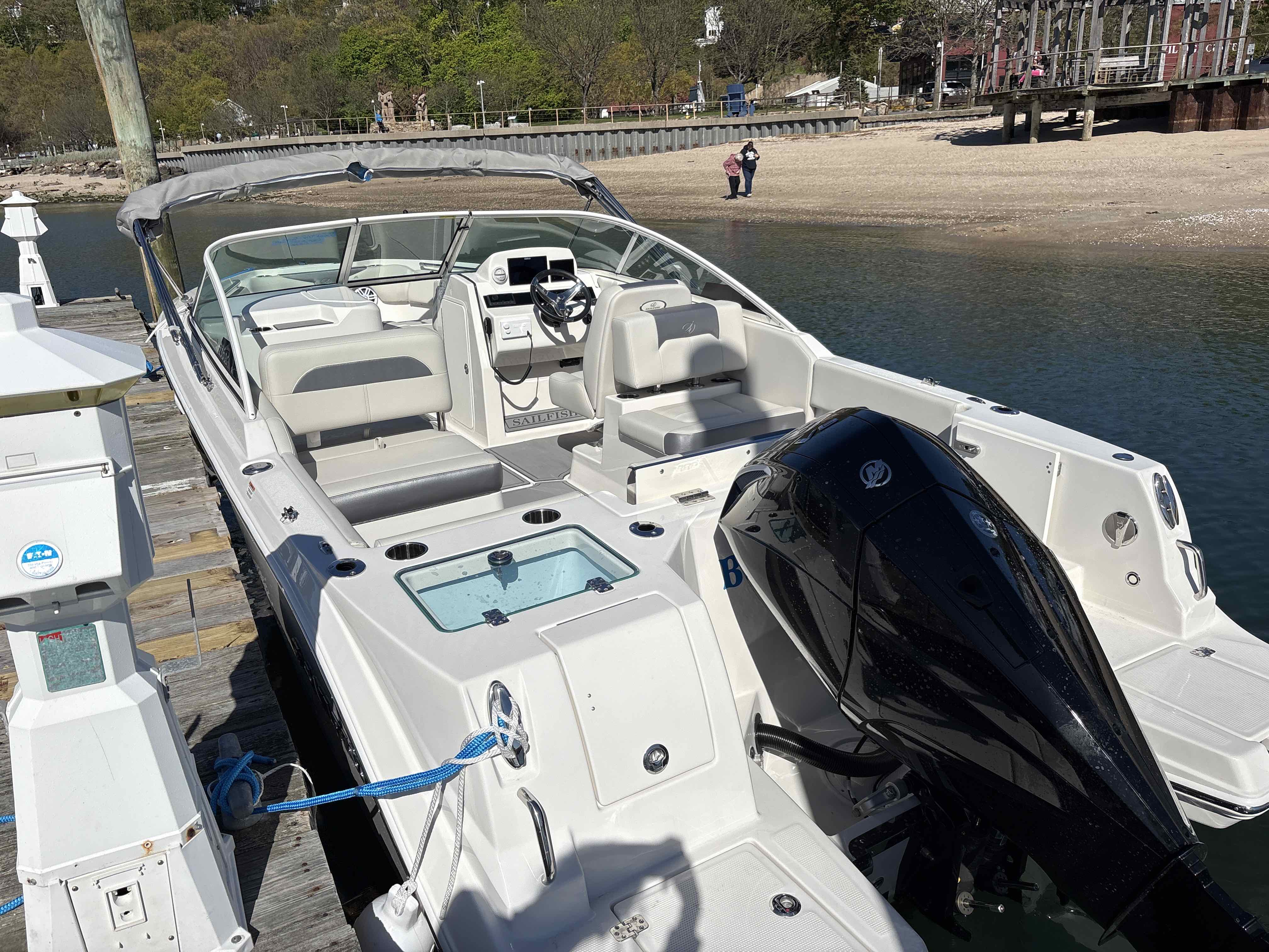 Boat Tox (23' Sailfish Dual Console 200HP)