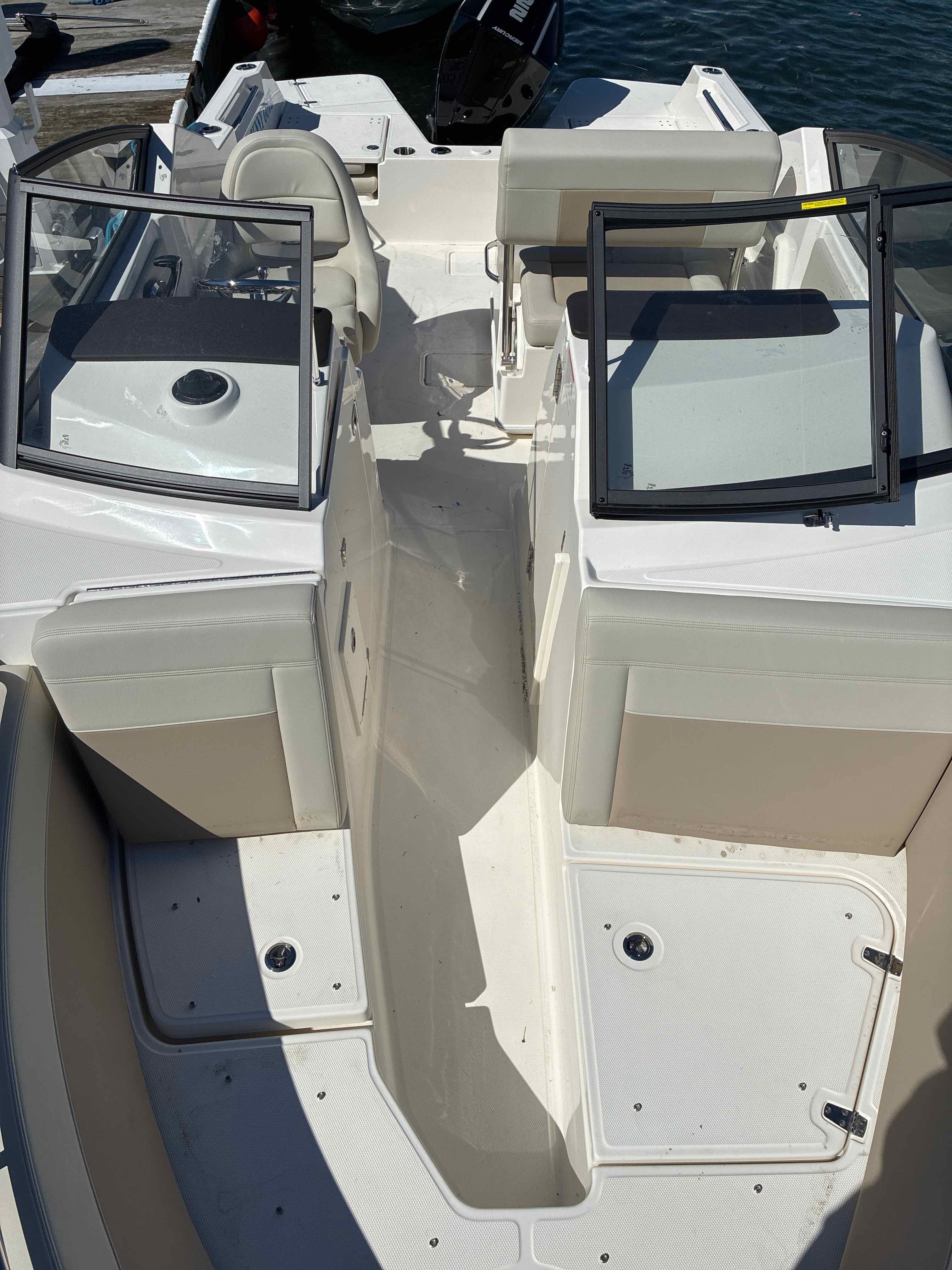 Sunny Cove (21' Boston Whaler 225HP Dual Console-Cruising/Fishing)
