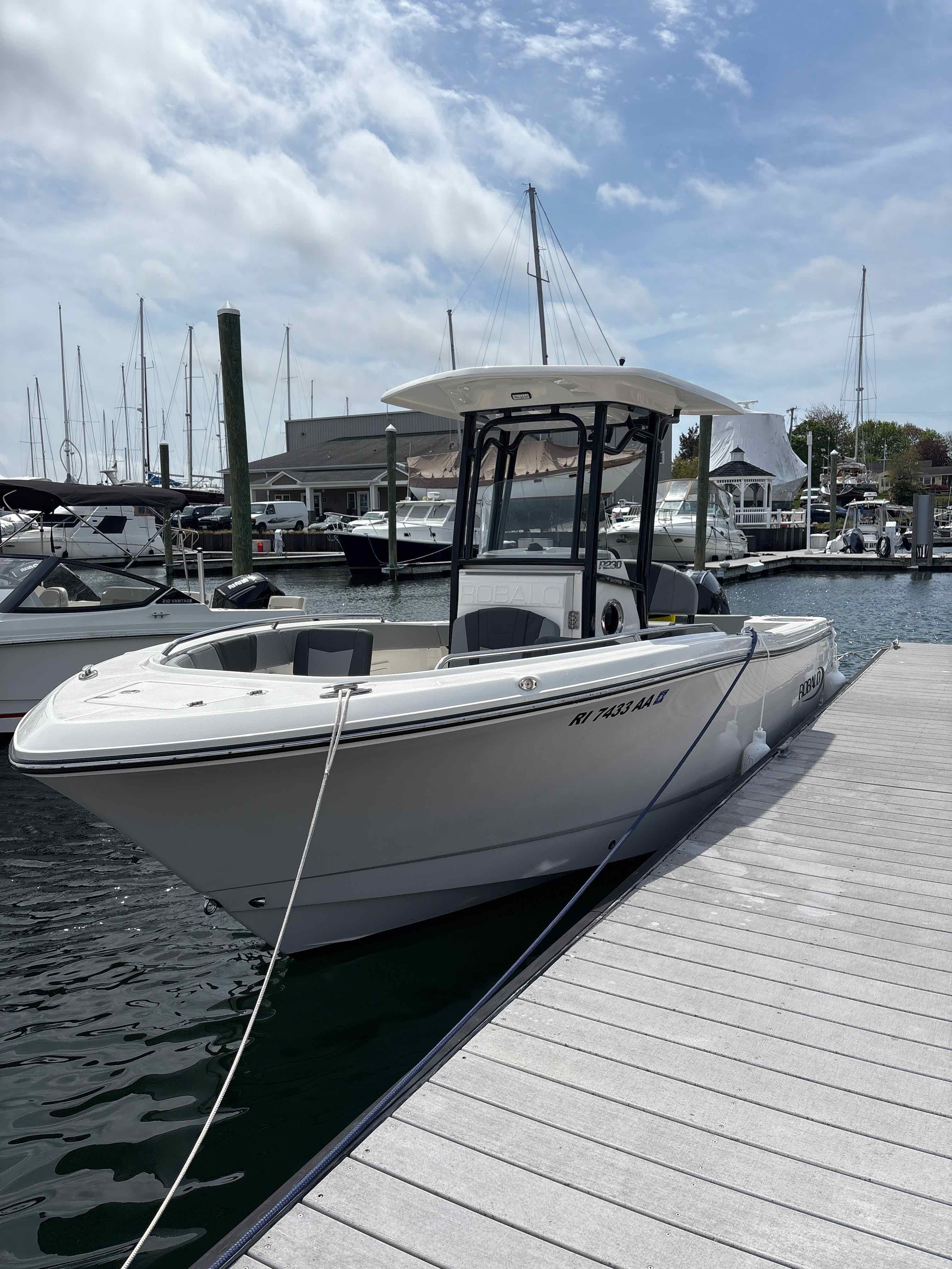 INCODNITO (23ft Offshore CC Robalo R230)