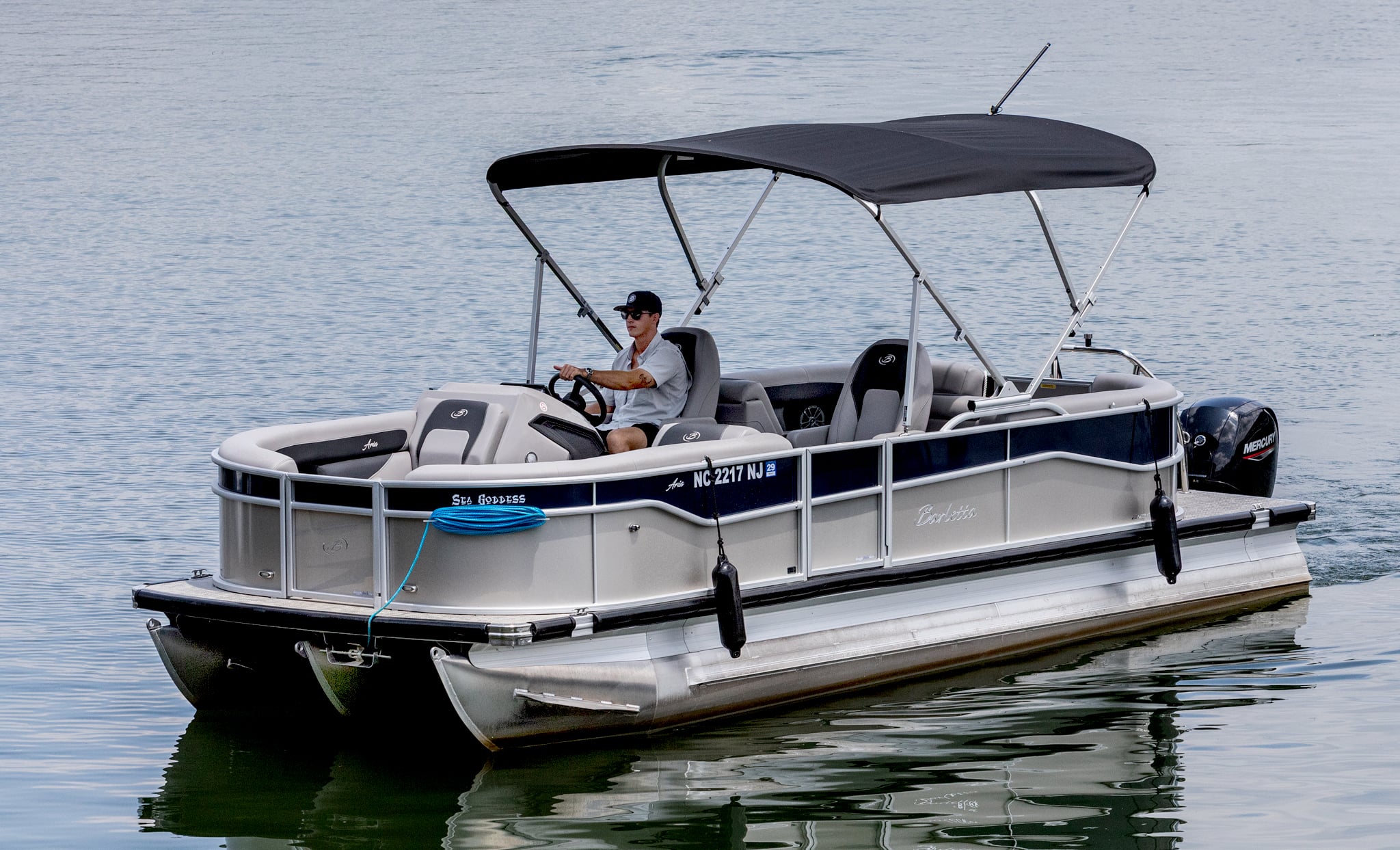 Sea Goddess [B] | 2026 Barletta Aria A22 Stern Radius