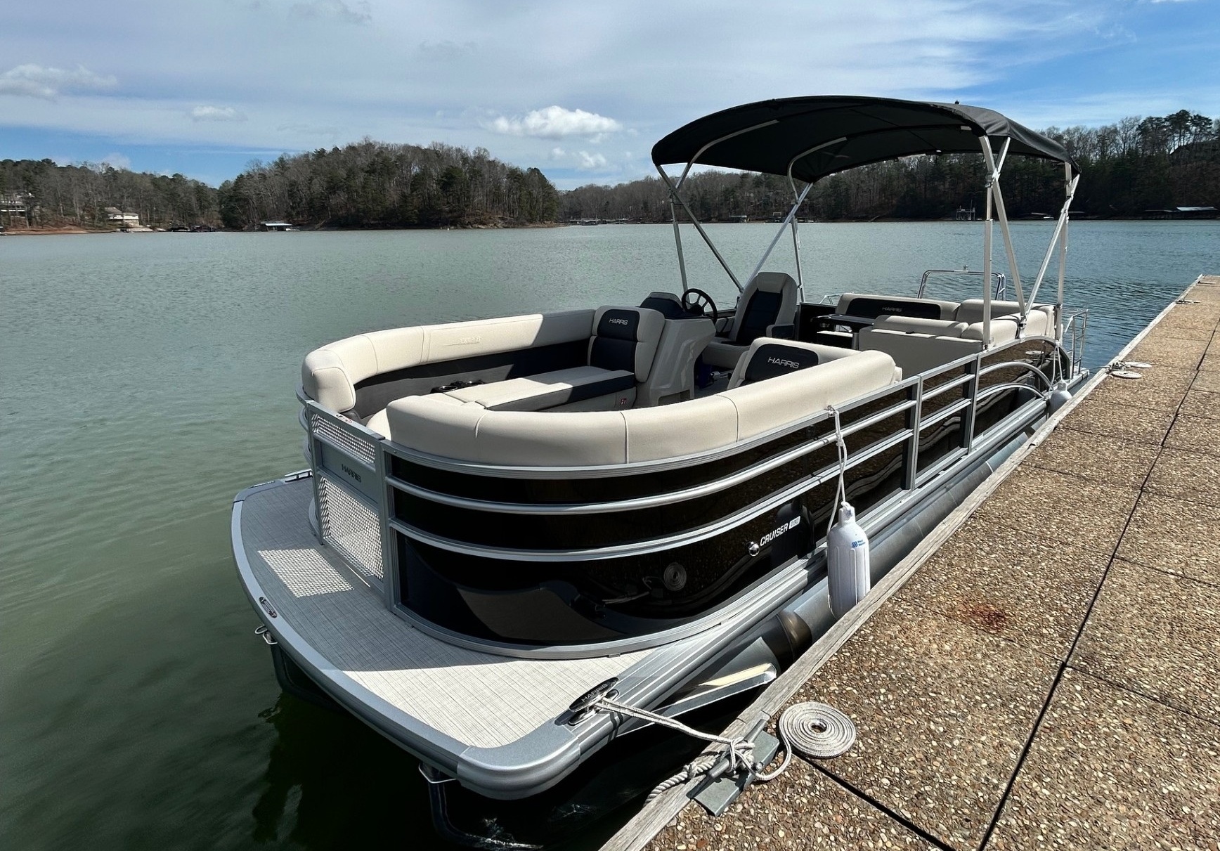 DOCK STAR (23' Harris HCX23 Tritoon 150 HP - Fishing or Cruising)