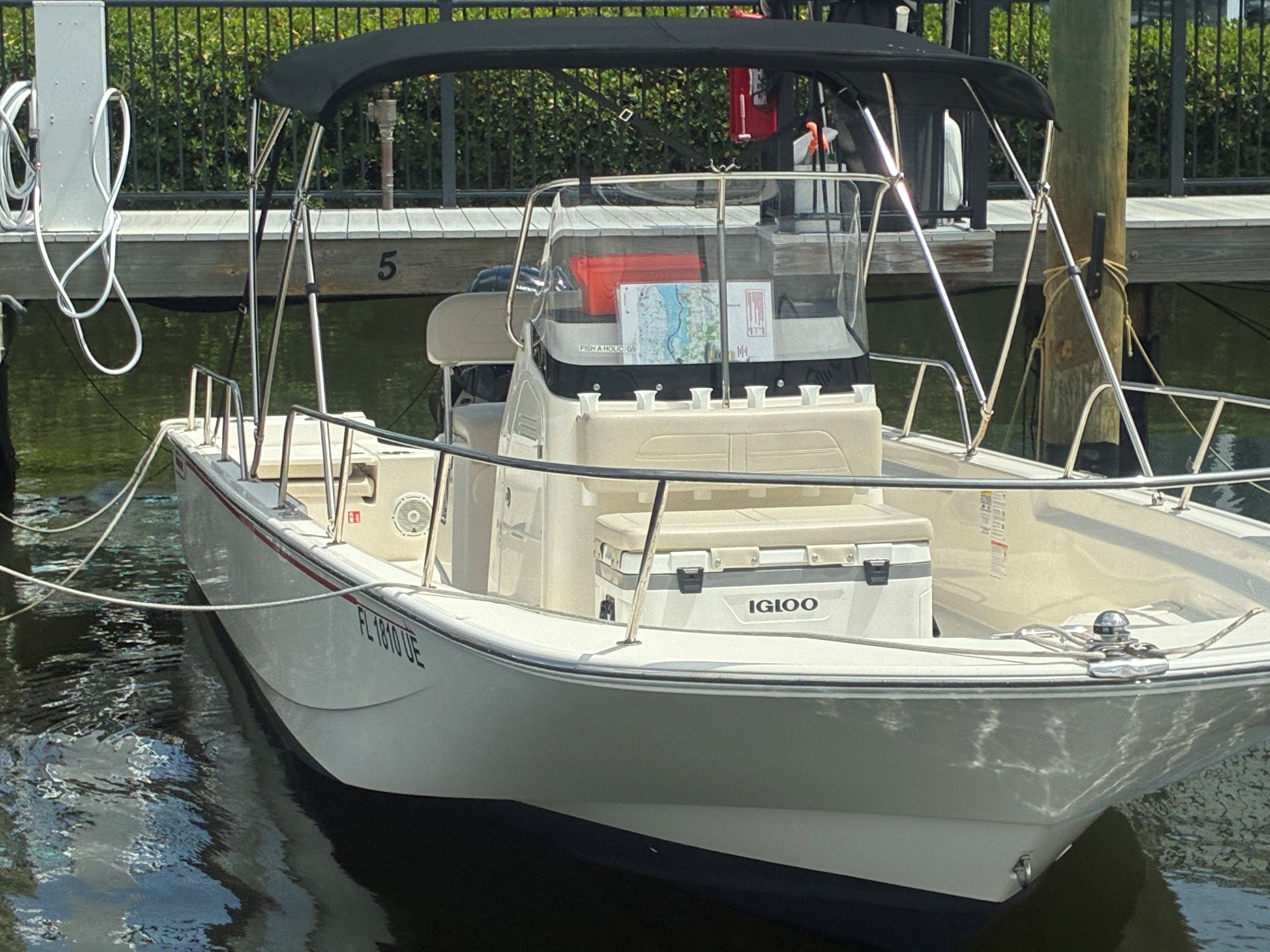 Fish A Holic (21' Center Console-Boston Whaler- 150 HP-Fishing)