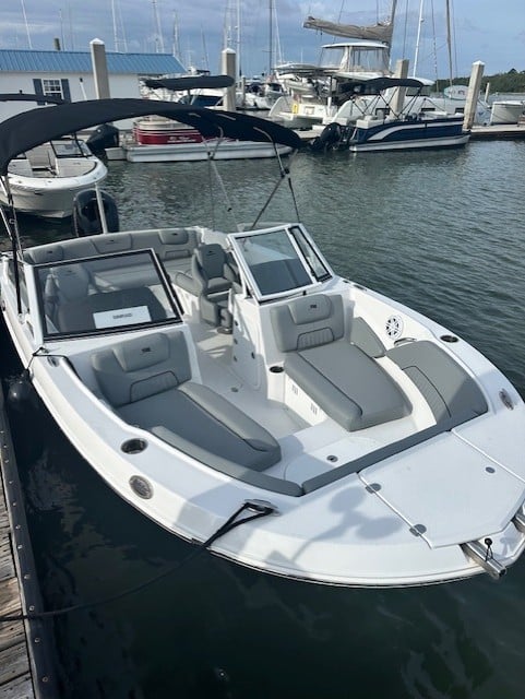 Island Freedom 1 (20' Stingray 20 OBX 150hp Mercury)