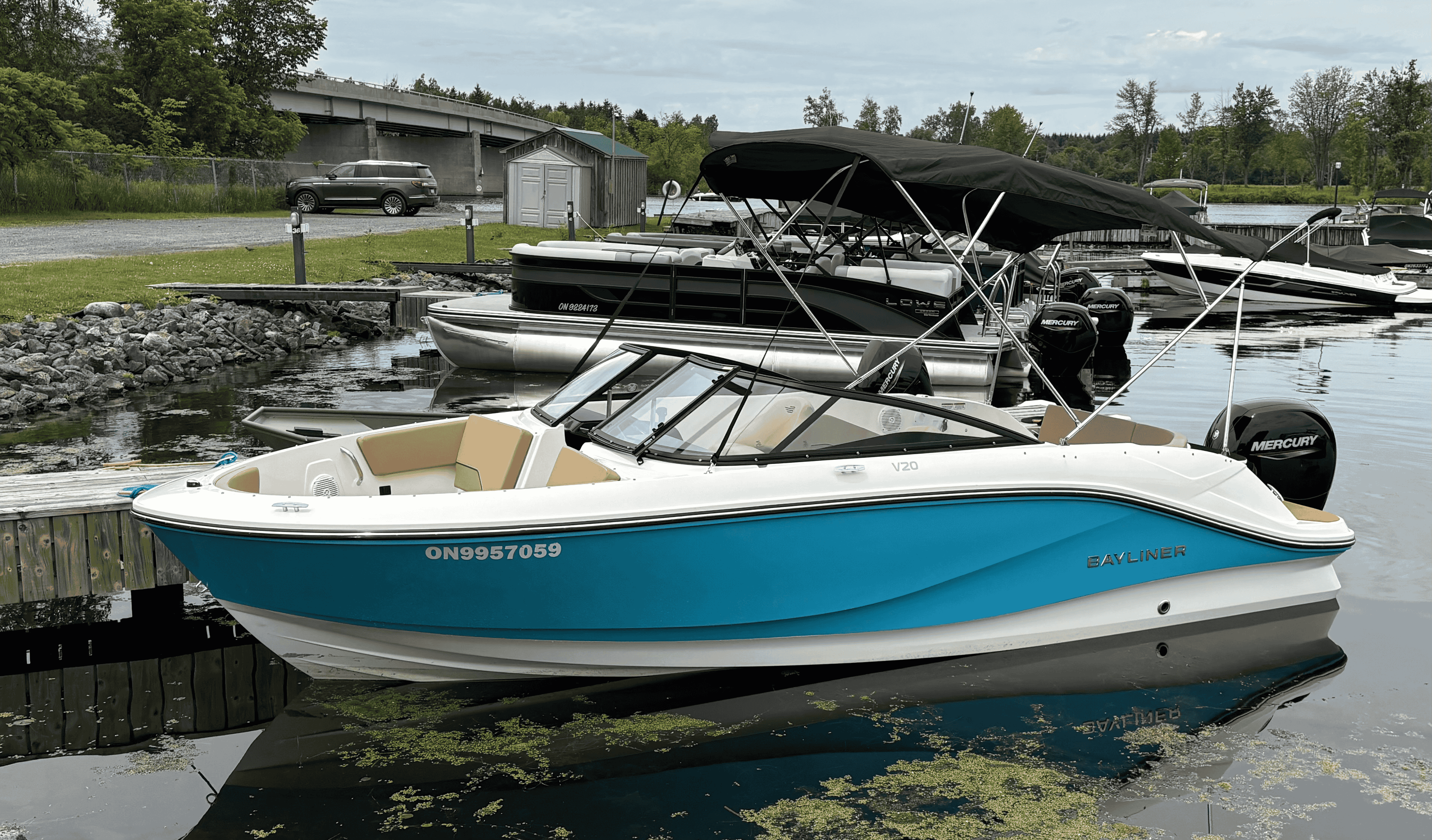 Bayliner V20 (Blue)