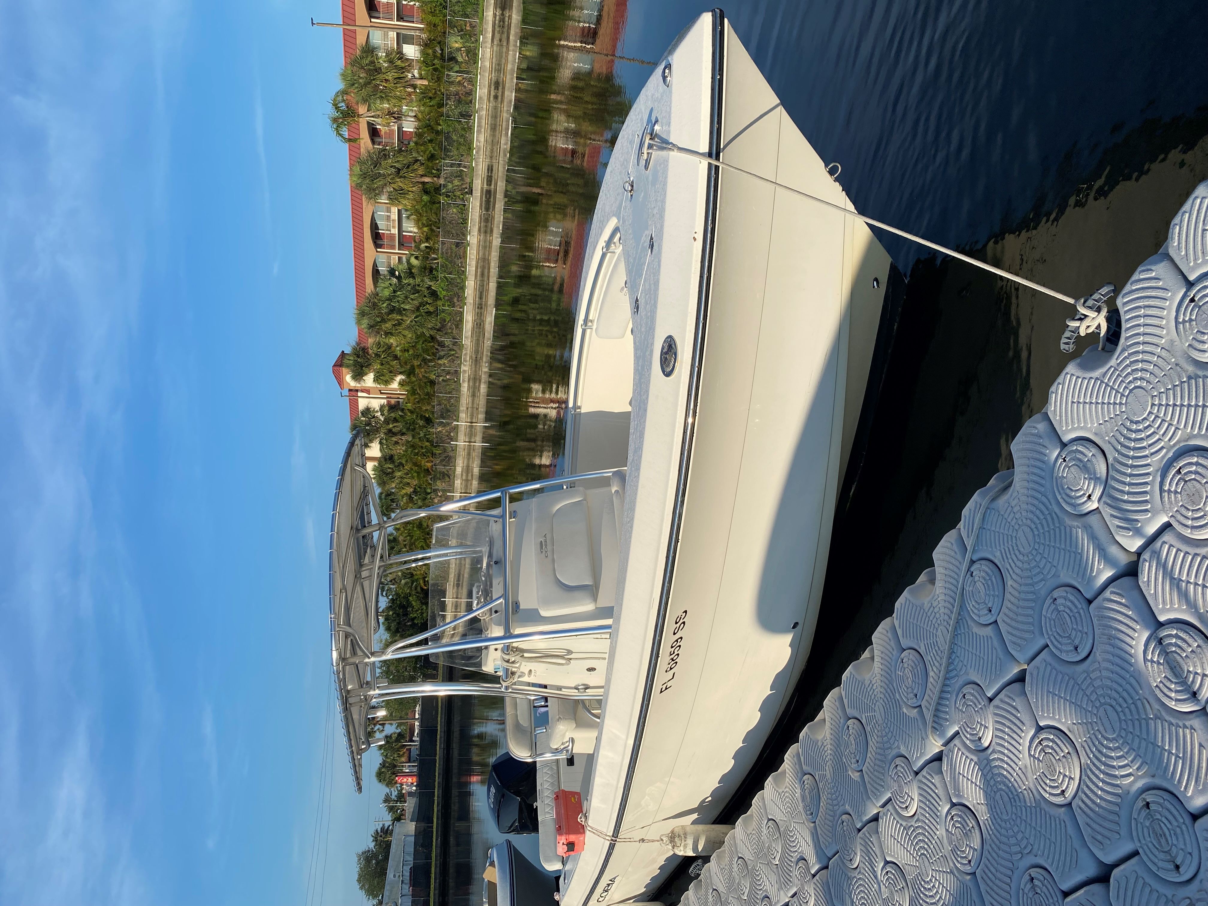 Chin Up (24' Offshore Center Console 250HP - fishing)