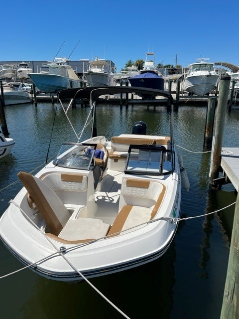SIREN SONG (Bayliner 22' Deck Boat 150 HP - Cruising)