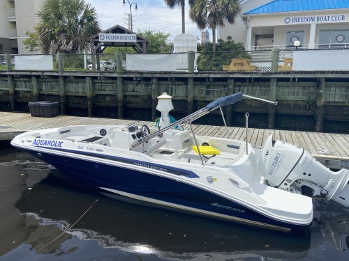 AQUAHOLIC - DECK BOAT (no fishing)