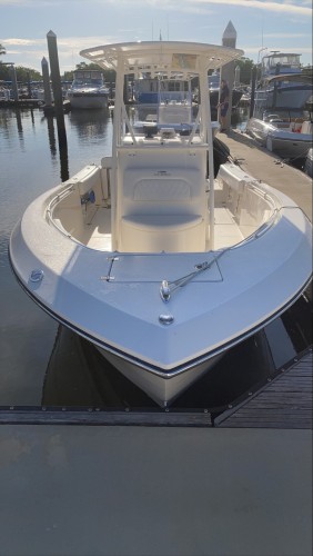 TRANSOM NOTE (24' Offshore Center Console 250HP - fishing)