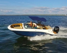 LUCKY LADY 23 ft. Sea Ray