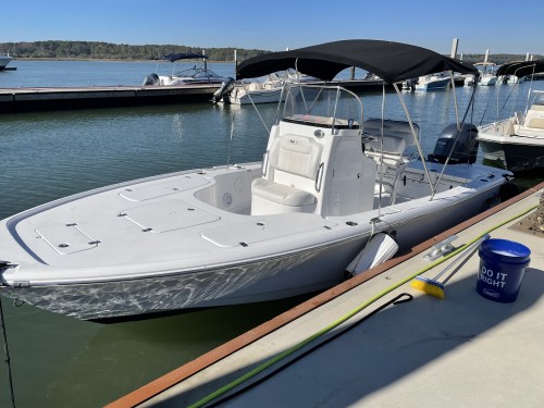 Island Freedom 11 Fishing  Seahunt Center Console Bay Boat