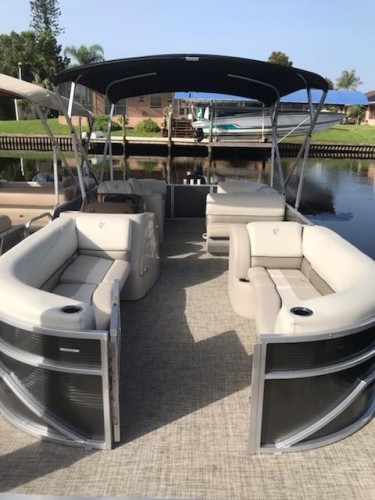 Be Our Gust (22 FT Pontoon 115 HP - Fishing or Cruising)